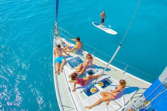 Private Luxury Sailing Cruise in Los Cabos with Lunch and Open Bar