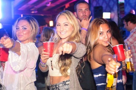 Cabo Bar Crawl - The BEST Bar and Clubs in Cabo