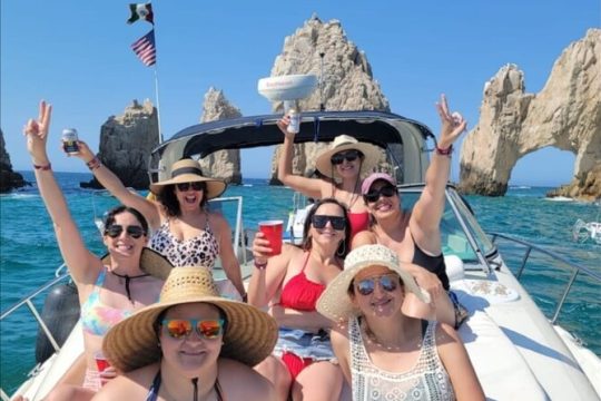 Private Yacht Tour Cabo - Snorkeling, Paddle Boarding, Lunch & Drinks