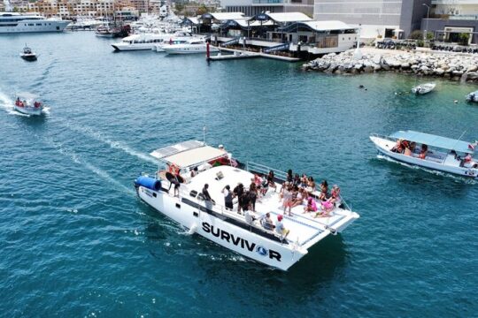 Private 42ft Catamaran with Open Bar and Appetizers