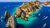 Most affordable option to visit the arch and beach